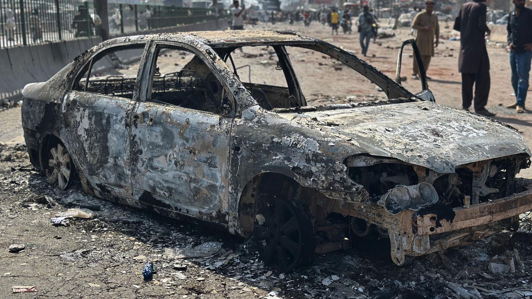 Pakistan bans hard-line Islamist party after recent deadly clashes with police